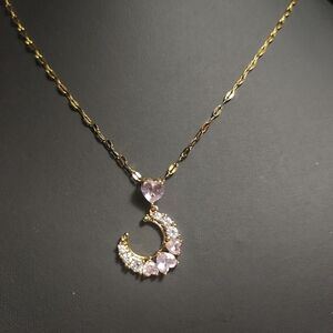 Elegant Gold and Pink Heart Necklace